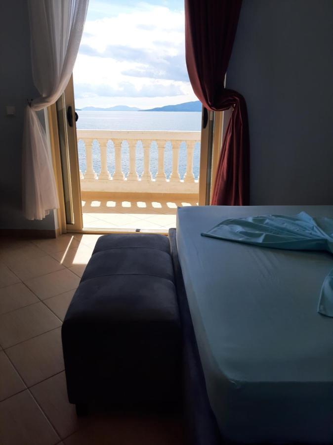 Bed and Breakfast Rock Star-Pllakat Saranda Zewnętrze zdjęcie