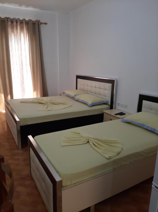 Bed and Breakfast Rock Star-Pllakat Saranda Zewnętrze zdjęcie