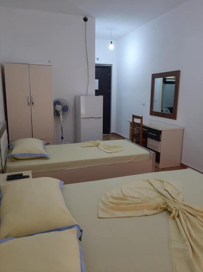 Bed and Breakfast Rock Star-Pllakat Saranda Zewnętrze zdjęcie
