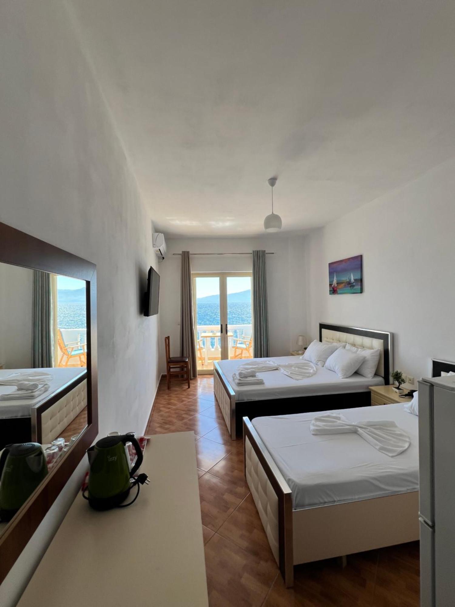 Bed and Breakfast Rock Star-Pllakat Saranda Zewnętrze zdjęcie