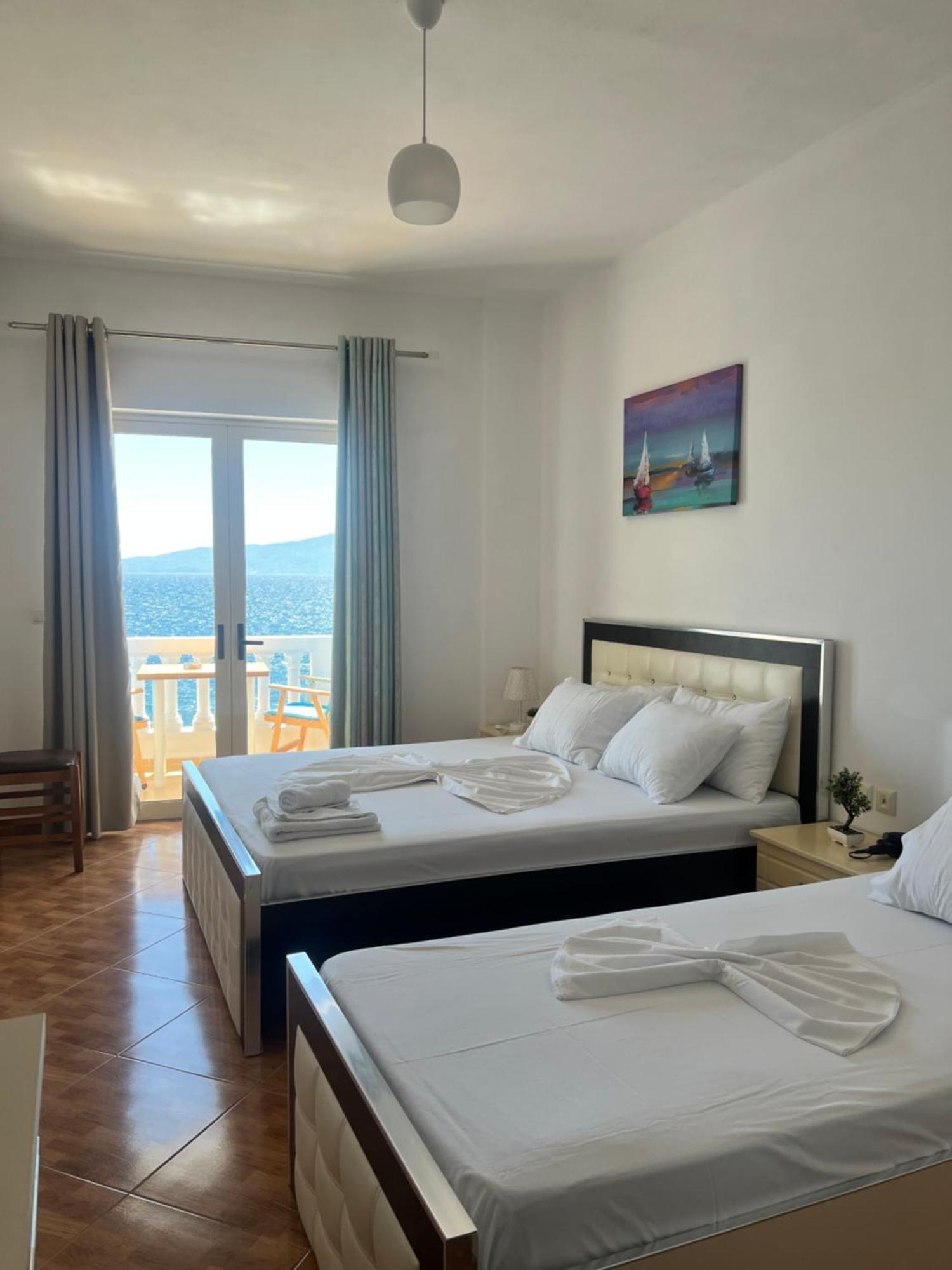 Bed and Breakfast Rock Star-Pllakat Saranda Zewnętrze zdjęcie
